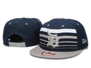 Men's Detroit Tigers #28 J. D. Martinez Stitched New Era Digital Camo Memorial Day 9FIFTY Snapback Adjustable Hat