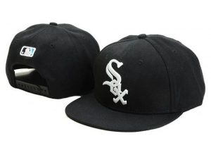 Men's Chicago White Sox #11 Luis Aparicio Stitched New Era Digital Camo Memorial Day 9FIFTY Snapback Adjustable Hat
