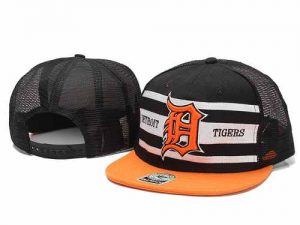 Men's Detroit Tigers #34 James McCann Stitched New Era Digital Camo Memorial Day 9FIFTY Snapback Adjustable Hat