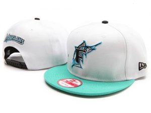 Men's Miami Marlins #21 Christian Yelich Stitched New Era Digital Camo Memorial Day 9FIFTY Snapback Adjustable Hat